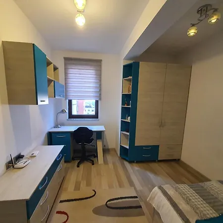 Coresi Apartament Isaran *