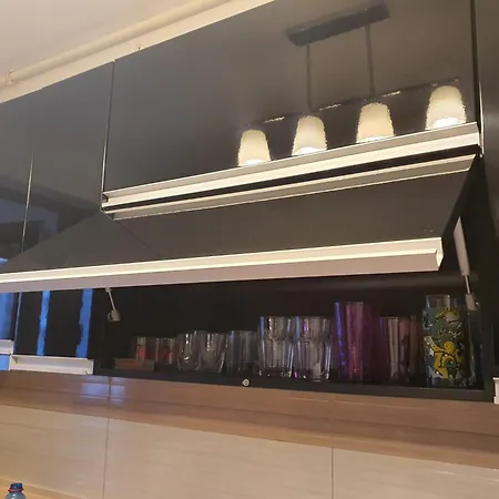 Coresi Apartament Isaran Apartman *
