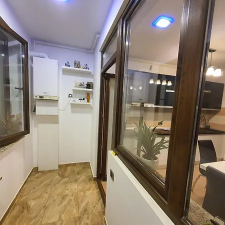 Apartman Coresi Apartament Isaran *