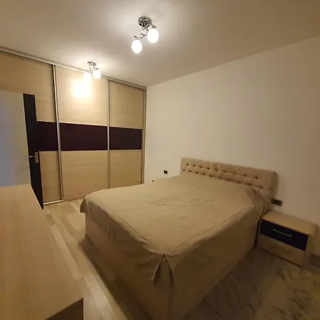 Coresi Apartament Isaran *